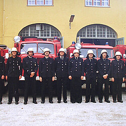 Die Löschgruppe Waldfriedhofviertel vor der ehemaligen Feuerwache 2 in der Boschetsrieder Straße